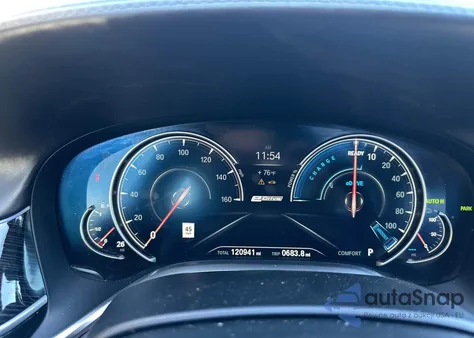 2018 BMW 740E xDrive Iperformance из США, поврежденный, VIN WBA7J2C53JG938174